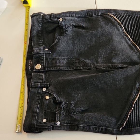 Pacsun Jeans Mens Size 32 Denim Distressed Distroyed Holes Ripped Black Skinny - Picture 15 of 16